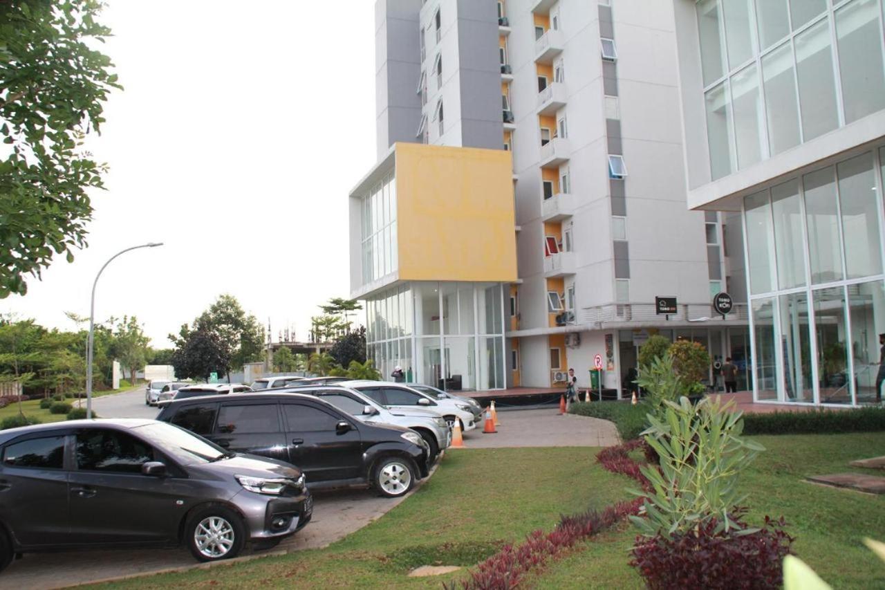 Barata Hotel Near Bandara Soekarno Hatta Tangerang Exterior foto